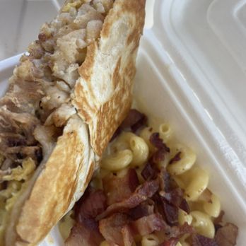 Roadrunner Kafe - Pork egg potato breakfast burrito n bacon Mac n cheese so good - Cafes Near Me - Willcox, Arizona Roadrunner Kafe - Pork egg potato breakfast burrito n bacon Mac n cheese so good - Cafes Near Me - Willcox, Arizona