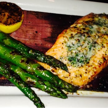 Pappadeaux Seafood Kitchen - Seafood Near Me - Pharr, Texas
