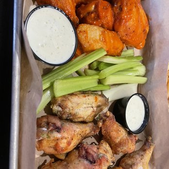Finley's Round Rock - Bone-In Wings (ranch rub and hot Buffalo) - Bars Near Me - Round Rock, Texas Finley's Round Rock - Bone-In Wings (ranch rub and hot Buffalo) - Bars Near Me - Round Rock, Texas