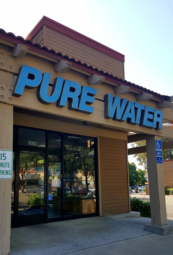 Peppertree Pure Water & Beverage Logo
