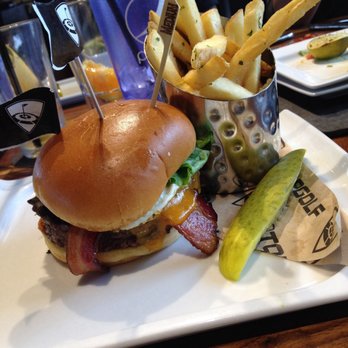 Topgolf - Sports Bars Near Me - Midvale, Utah