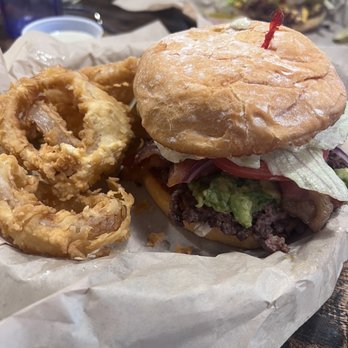 Empire Burger - Guac and bacon burger with onion rings - Burgers Near Me - Breckenridge, Colorado Empire Burger - Guac and bacon burger with onion rings - Burgers Near Me - Breckenridge, Colorado
