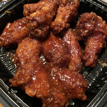 Sebbys Pizzeria - Honey Bbq wings - Wine Bars Near Me - Southport, North Carolina