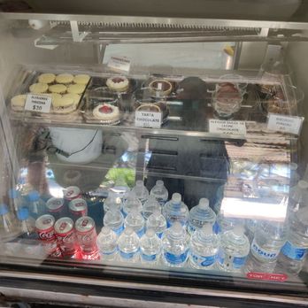 La Dolce Vita - Baked goods - Ice Cream & Frozen Yogurt Near Me - Mahahual, ROO La Dolce Vita - Baked goods - Ice Cream & Frozen Yogurt Near Me - Mahahual, ROO