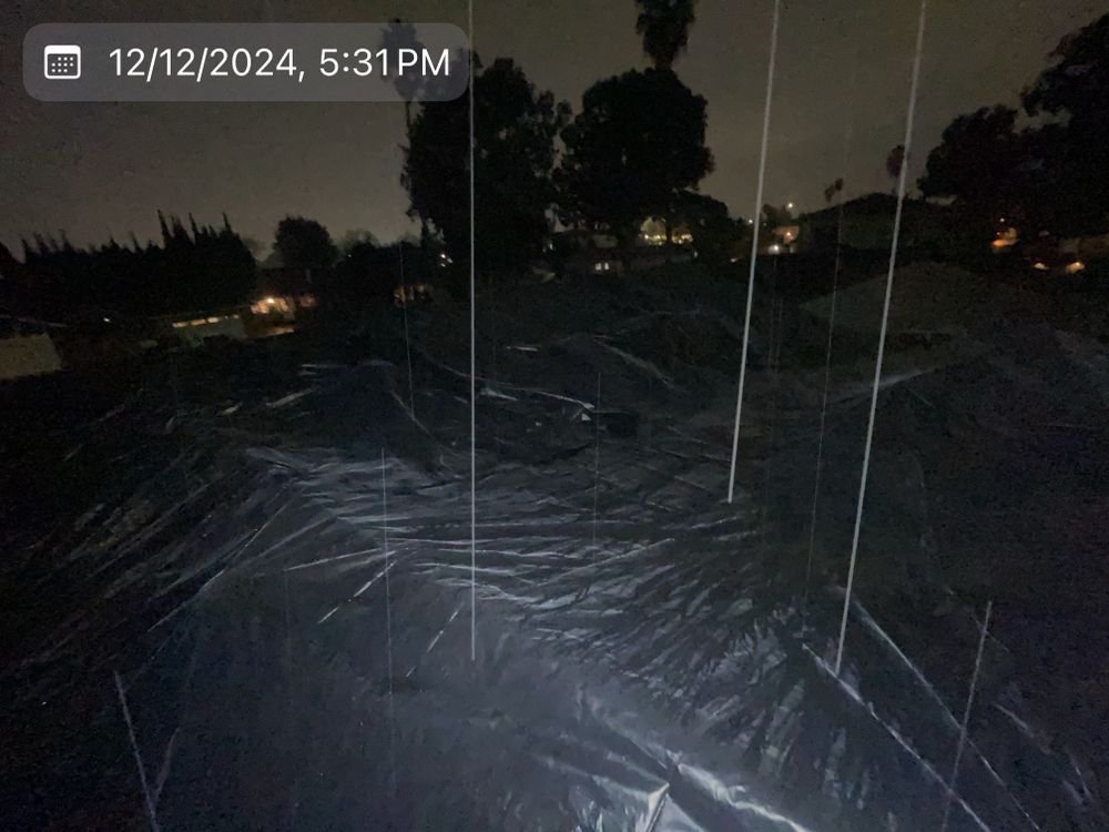 Slide of R&R Roofing