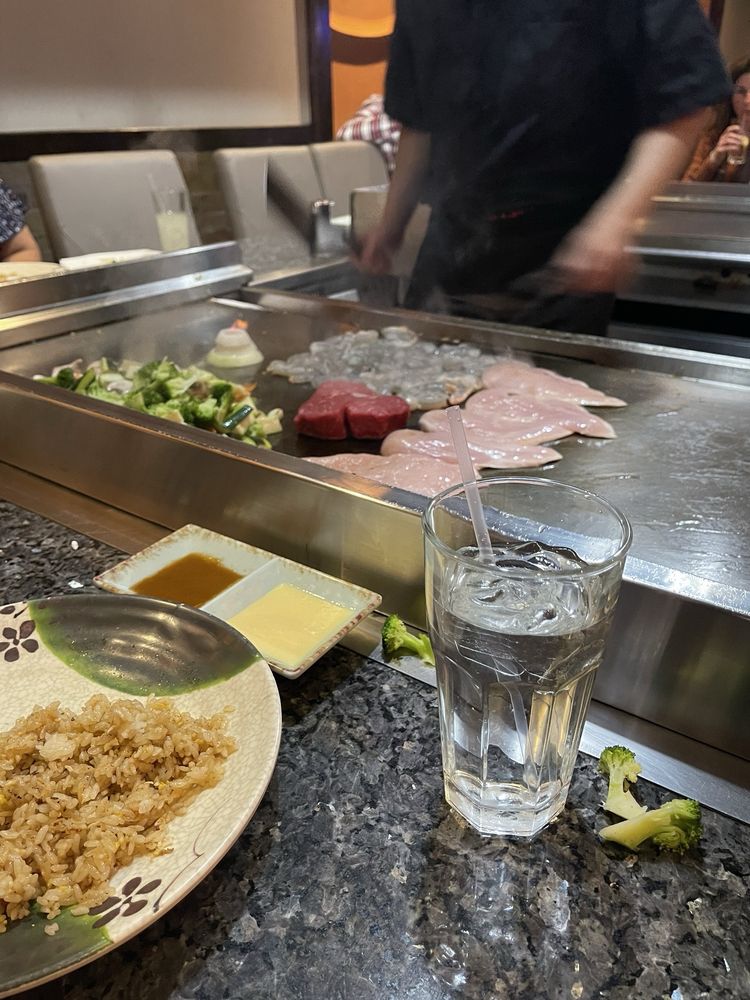 IZUMI SUSHI AND HIBACHI STEAK HOUSE Updated July 2025 397 Photos izumi-sushi-and-hibachi-steak-house-updated-july-2025-397-photos