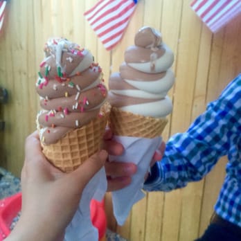 Lowry's Crab Shack - ice cream cone - Seafood Near Me - Hamilton, Virginia Lowry's Crab Shack - ice cream cone - Seafood Near Me - Hamilton, Virginia