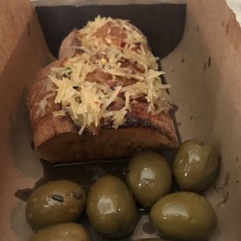 Ravello By Toscano - Delicious starter bread - Italian Near Me - Robbinsville, New Jersey Ravello By Toscano - Delicious starter bread - Italian Near Me - Robbinsville, New Jersey