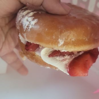 Pinkbox Doughnuts - Sup Shorty - Donuts Near Me - Primm, Nevada Pinkbox Doughnuts - Sup Shorty - Donuts Near Me - Primm, Nevada