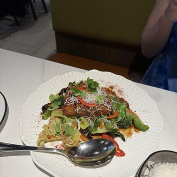 Southeast Impression - Salmon - Thai Near Me - Fairfax, Virginia
