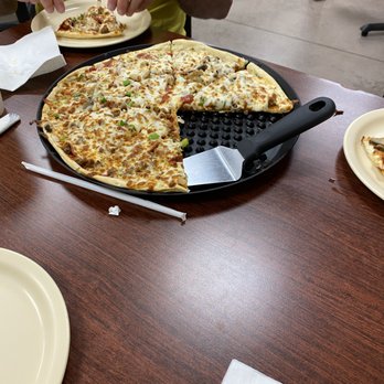 Humble Pie - Pizza Near Me - Pratt, Kansas