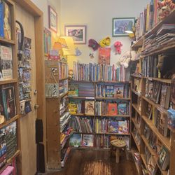 Second Read Books