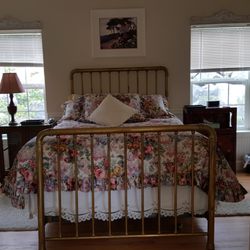 Cougar Canyon Cottage