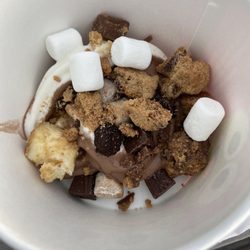 sweetFrog Premium Frozen Yogurt