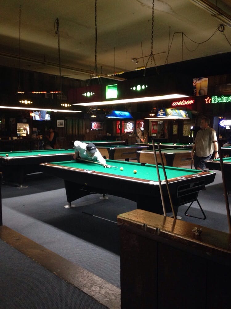 Fast Eddy's Billiards — Mexican restaurant in Capitola