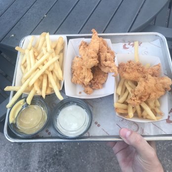 Boxi Park - Fries, Chicken Tenders, sauces - Bars Near Me - Orlando, Florida