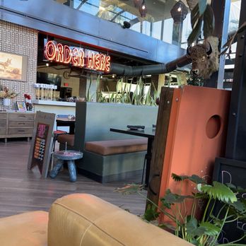 Moon Pie Pizza & Patio - Various types and nooks to enjoy! - Bars Near Me - Phoenix, Arizona