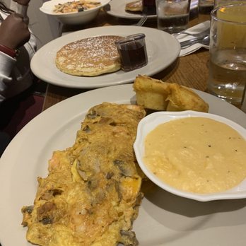 Wishbone - Omelette with grits. - Breakfast & Brunch Near Me - Chicago, Illinois