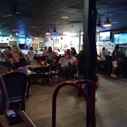 Jerry's Grille - Great band service sucks.....