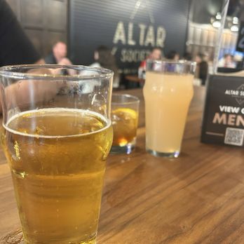Altar Society Brewing - Todos Los Dias Mexican Lager - Brewpubs Near Me - Long Beach, California Altar Society Brewing - Todos Los Dias Mexican Lager - Brewpubs Near Me - Long Beach, California