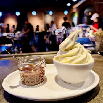 Sarma - Frozen Yogurt - Middle Eastern Near Me - Somerville, Massachusetts