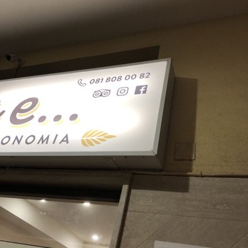 Pasta e... - Phone number on the sign - Italian Near Me - Sant'Agata sui Due Golfi, NA