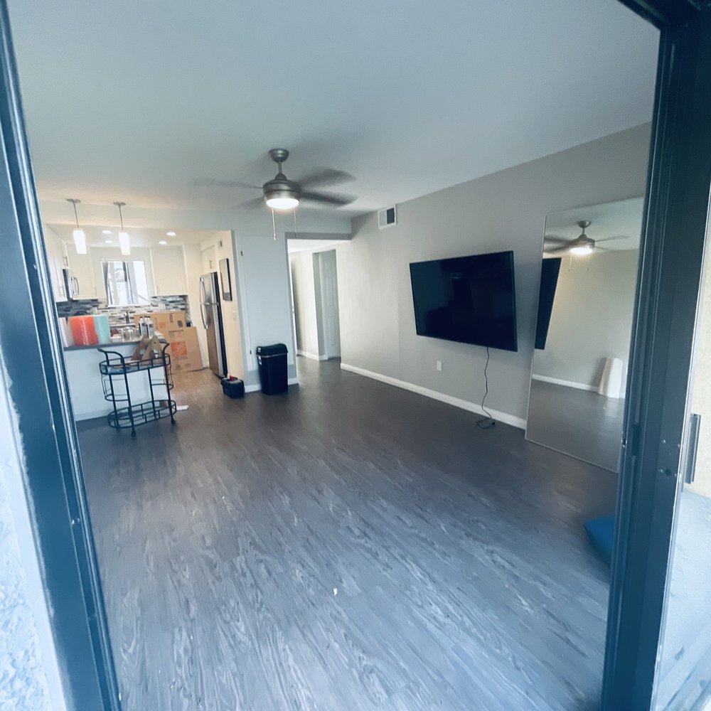 Busy Bee Movers - 45 min in to the move - Movers Near Me - Irvine, California Busy Bee Movers - 45 min in to the move - Movers Near Me - Irvine, California