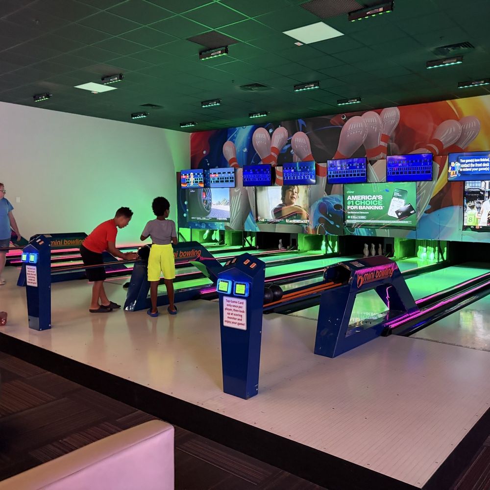 GameTime - Bowling - Arcades Near Me - Kissimmee, Florida