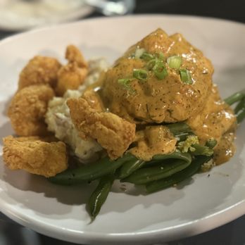 Mile Marker 158 Dockside - Crab Cake & Shrimp - American Near Me - Orange Beach, Alabama