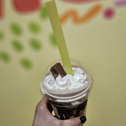 Mango Frozen Snacks - Snickers shake