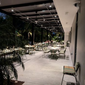 Florida Room - Outdoor dining - Cocktail Bars Near Me - Fort Lauderdale, Florida Florida Room - Outdoor dining - Cocktail Bars Near Me - Fort Lauderdale, Florida
