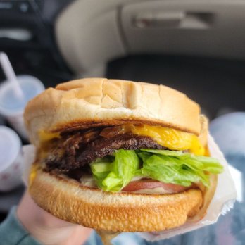 In-N-Out Burger - Fast Food Near Me - Yuma, Arizona