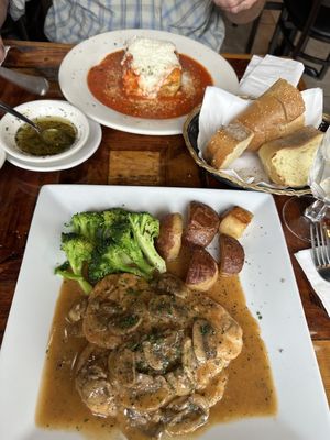 Bella Trattoria E Pizzeria by null