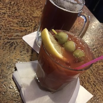 Willows Tavern - Zing zang mix in the bloody, wasn't a house mix. Big 'ol chaser! - Bars Near Me - Waunakee, Wisconsin