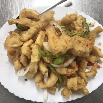 Hi-Ball Restaurant - Salt & Pepper Seafood - Buffets Near Me - Calgary, Alberta