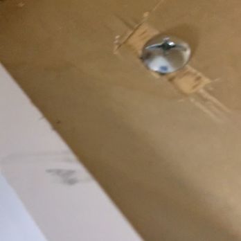 Express Kitchens - Bad install of defective cabinets - Kitchen & Bath Near Me - Newington, Connecticut Express Kitchens - Bad install of defective cabinets - Kitchen & Bath Near Me - Newington, Connecticut