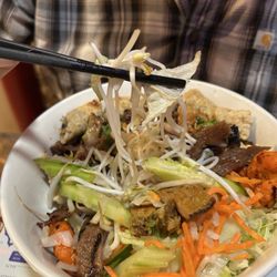 Pho Broadway - B1. Combination Bowl..(Bún Đặc Biệt)
