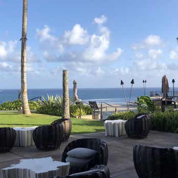 Hualani's - Infinity pool - Hawaiian Near Me - Lihue, Hawaii