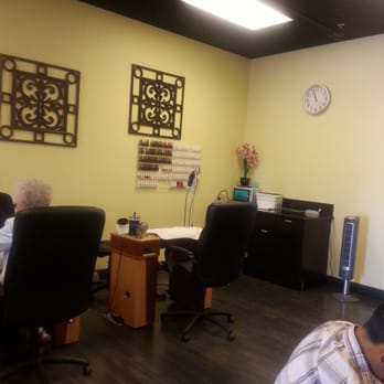 Passion Nails - Nice decor. - Nail Salons Near Me - Palm Desert, California