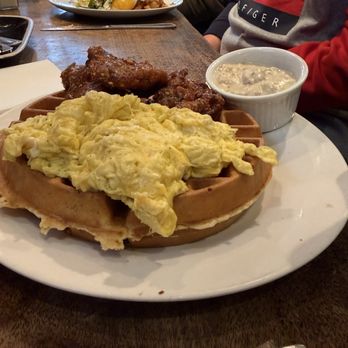Beauty Shop Restaurant - Sesame Pecan Chicken & Waffle - New American Near Me - Memphis, Tennessee