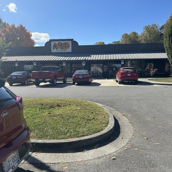 Cracker Barrel Old Country Store - American Near Me - Pigeon Forge, Tennessee