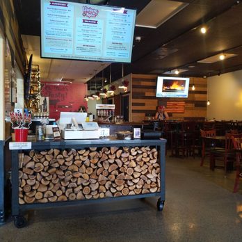 Hickory & Spice - Much nicer dine-in experience than I was expecting. Very comfortable with a bar. - Barbeque Near Me - Orange, California Hickory & Spice - Much nicer dine-in experience than I was expecting. Very comfortable with a bar. - Barbeque Near Me - Orange, California