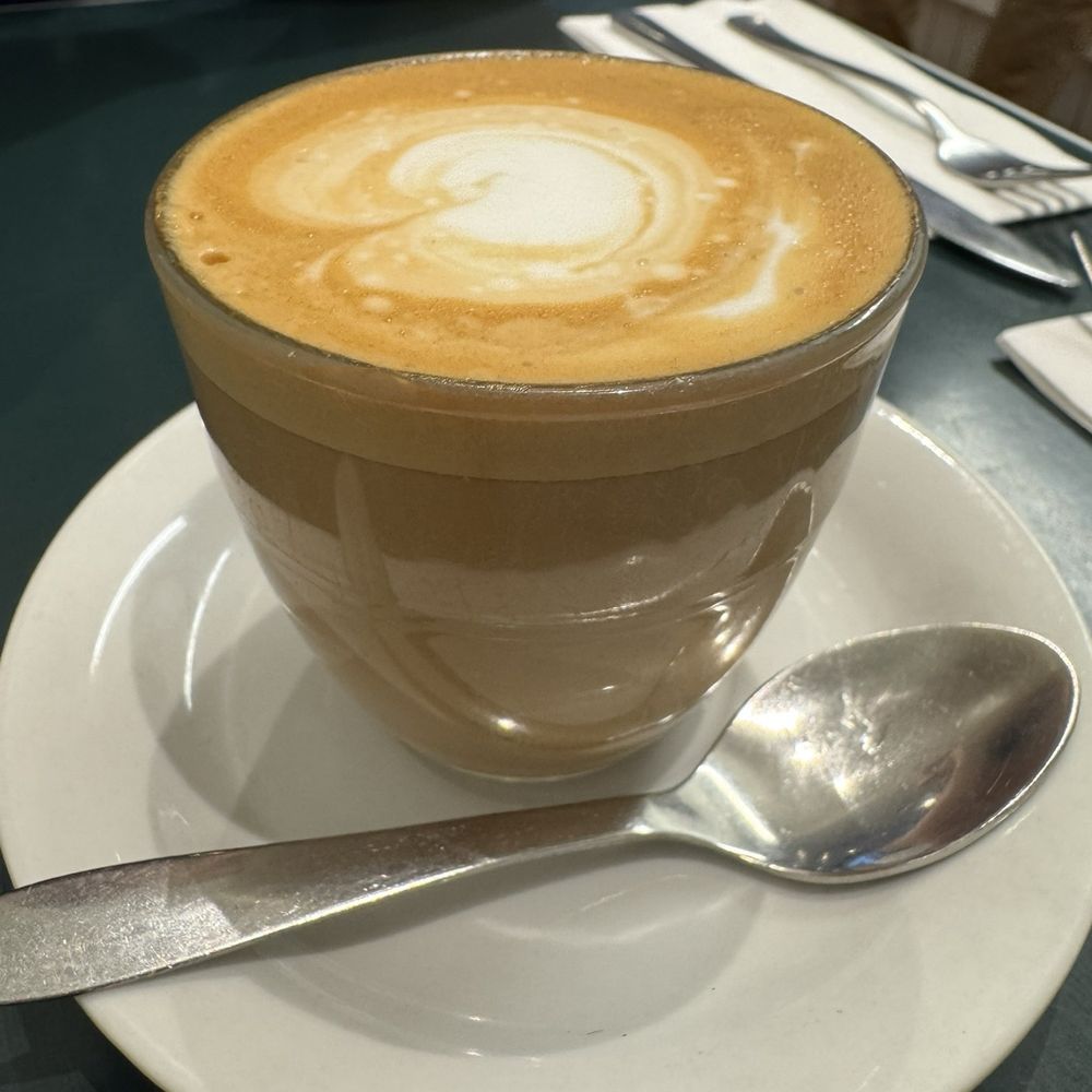 Dizengoff - Flat white coffee - Cafes Near Me - Auckland, AUK
