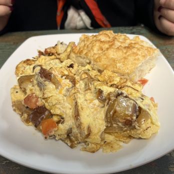 Biscuit Head - Scrambled eggs and biscuit - Cafes Near Me - Asheville, North Carolina Biscuit Head - Scrambled eggs and biscuit - Cafes Near Me - Asheville, North Carolina