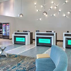 Embassy Suites by Hilton Indianapolis North - Reception
