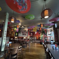 Dara Thai Restaurant - Seating