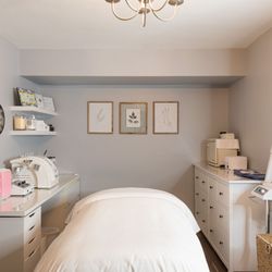 Hand and Hollow Skincare