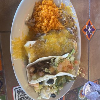 Lupi's - Combo #2 - Mexican Near Me - Carolina, Puerto Rico