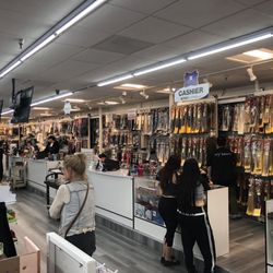 Bobos Beauty Supply - Weave hair