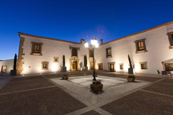 Hotel Hospes Palacio de Arenales & Spa Cáceres by null